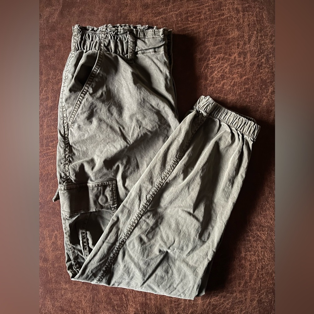 American Eagle Outfitters Olive Green Cargo Joggers